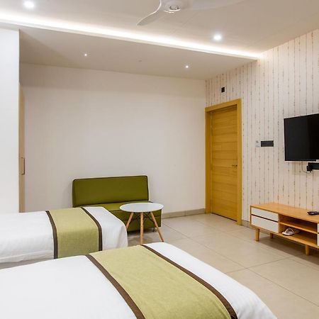 The M Hotel Райпур Экстерьер фото