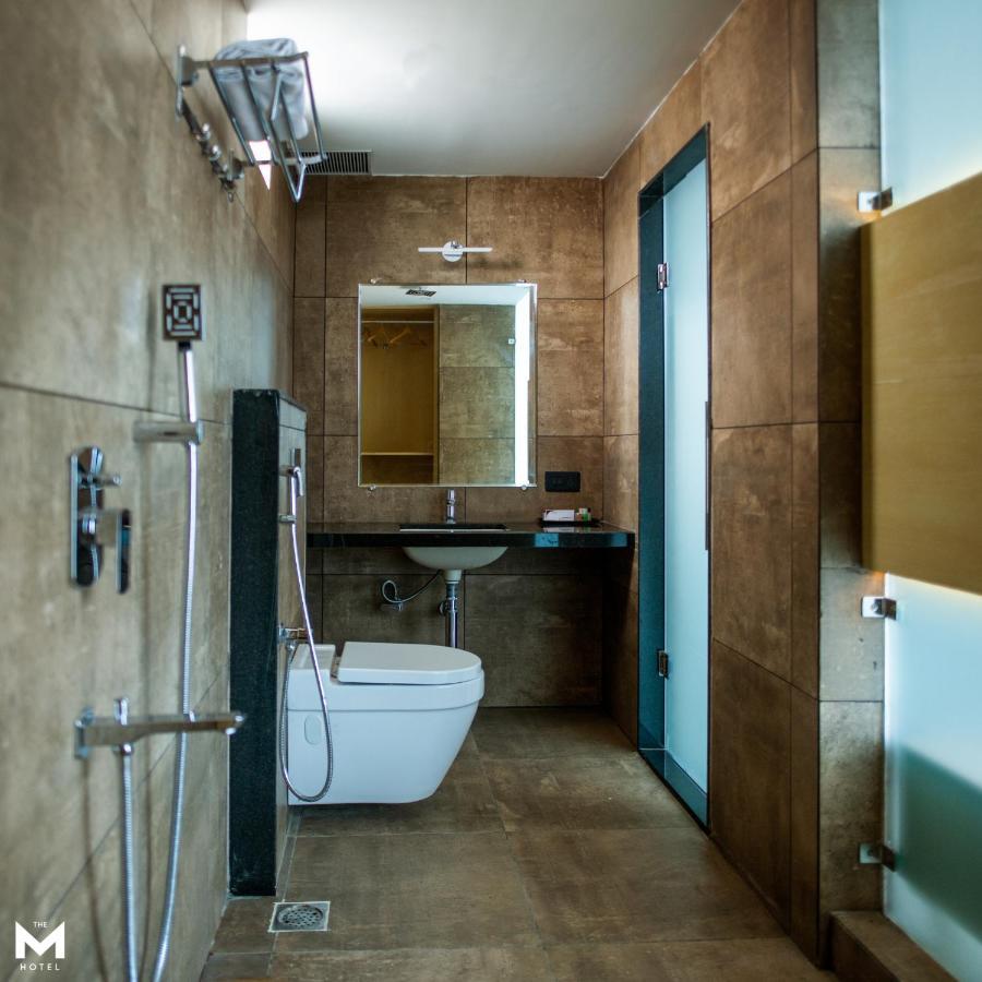The M Hotel Райпур Экстерьер фото